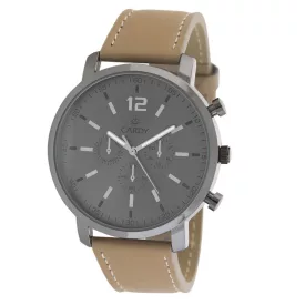   Cardy férfi karóra, szürke színű fémtok, barna színű szíj, szükre színű számlap, quartz szerkezet, cseppmentes vízállóság