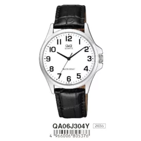   Q&Q analóg férfi klasszikus karóra, ezüst színű fém tok, fekete műbőr szíj, arab számos fehér számlap, ásványüveg, quartz szerkezet, cseppmentes vízállóság - QA06J304Y