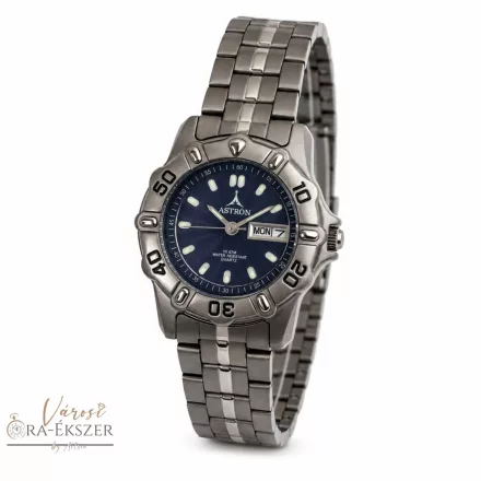 ASTRON 5015-2 női karóra, szürke színű titánium tok, titánium csat, kék számlap, keményített ásványüveg, quartz szerkezet, 100 m (10 ATM) vízállóság