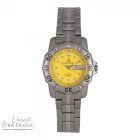 ASTRON 5015-9 női karóra, szürke színű titánium tok, titánium csat, sárga számlap, keményített ásványüveg, quartz szerkezet, 100 m (10 ATM) vízállóság