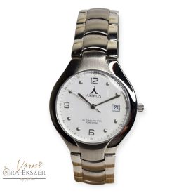   ASTRON 5070-7 férfi karóra, ezüst színű nemesacél tok, ezüst színű nemesacél csat, fehér színű számlap, keményített ásványüveg, quartz szerkezet, 50 m (5 ATM) vízállóság, dátumkijelzés