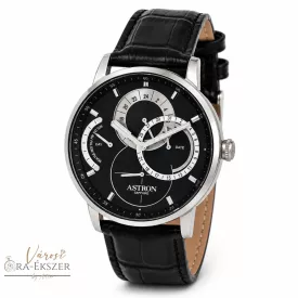   ASTRON 8026-1 sportos férfi karóra, ezüst színű nemesacél tok, fekete bőrszíj, fekete számlap, zafírüveg, quartz szerkezet, cseppmentes vízállóság