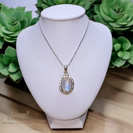 EZÜST HOLDKŐ KÖVES MEDÁL