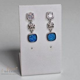 925 EZÜST FÜLBEVALÓ KÉK OPÁL KŐVEL, LÓGÓS, BEDUGÓS