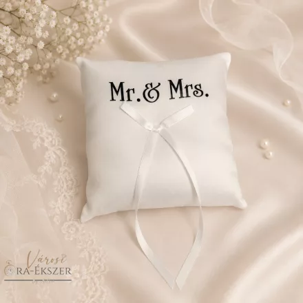 Gyűrűpárna esküvőre  Mr&Mrs felirattal
