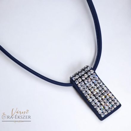 KÉK BŐR NYAKLÁNC FEHÉR SWAROVSKI KÖVES MEDÁLLAL