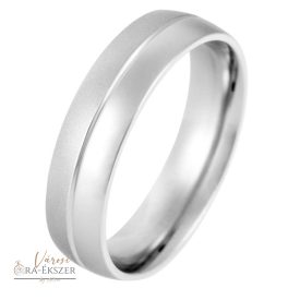   Nemesacél karikagyűrű férfiaknak– ezüst színű, matt-fényes, 6 mm, közepén mart, gravírozható