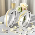 Női nemesacél karikagyűrű kövekkel – kerekített, fényes, bicolor arany-ezüst színű, 6 mm, gravírozható