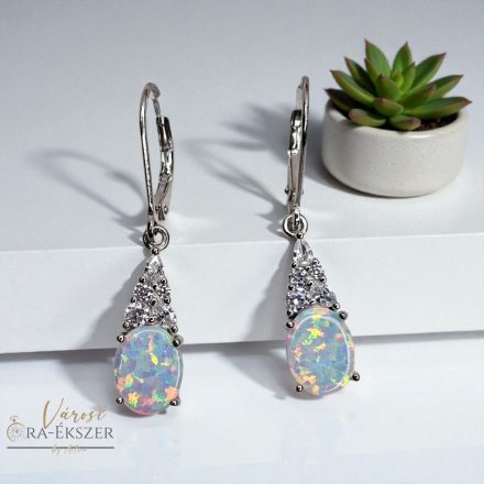 925 EZÜST FÜLBEVALÓ FEHÉR OPÁL KŐVEL, RUGÓS ZÁRAS